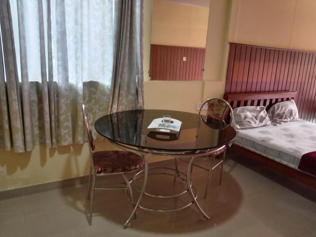 Riya Home Stay Munnar Anaviratty Eksteriør bilde