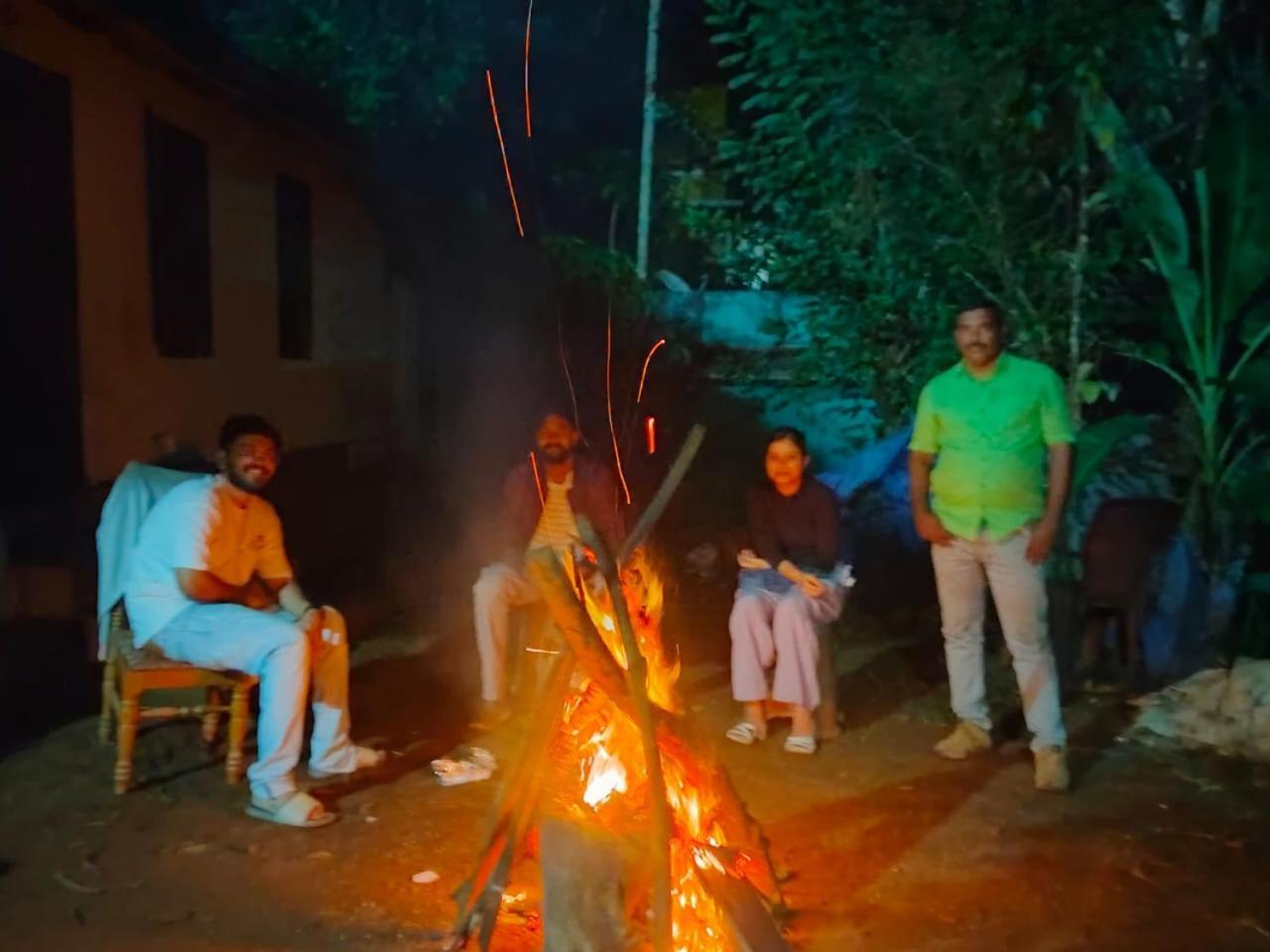 Riya Home Stay Munnar Anaviratty Eksteriør bilde